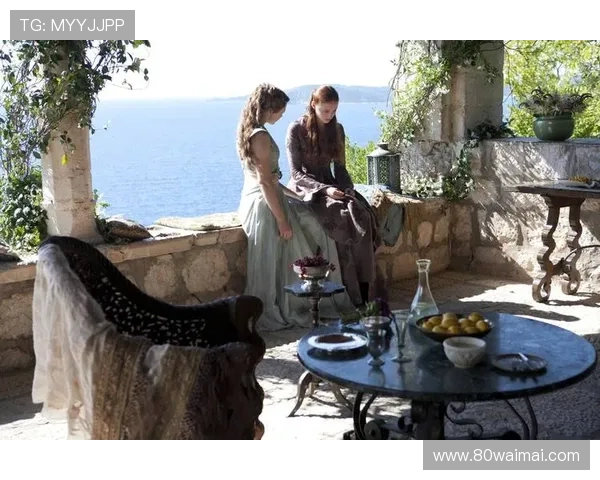 血色诱惑背后的暗潮汹涌揭示了权力与欲望交织的危险游戏